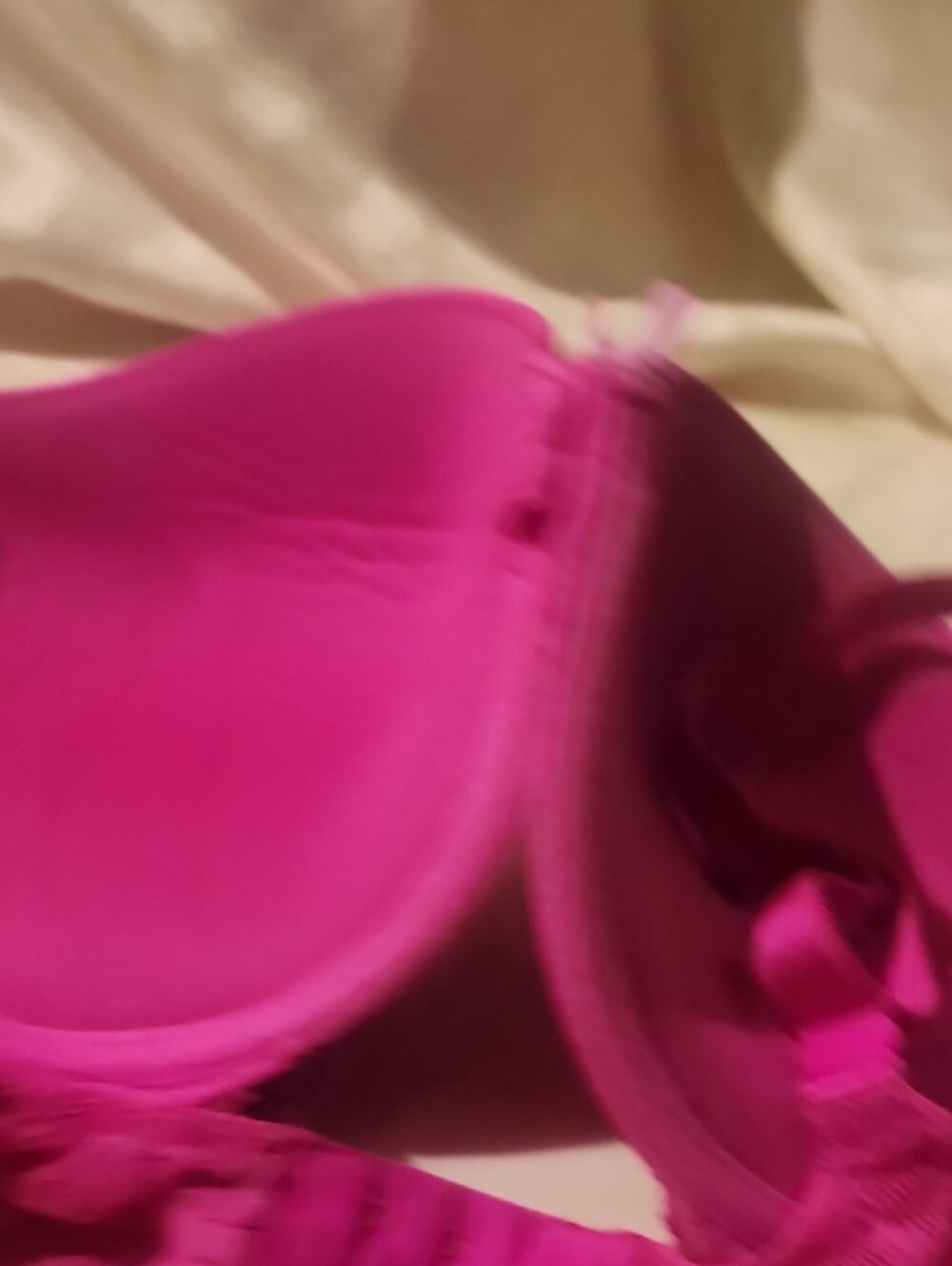 Victoria's Secret Fuchsia Push-Up Bra - Picture 7 of 11